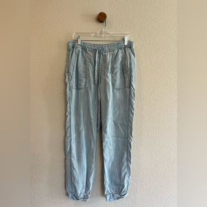 Vineyard Vines. S. Very comfy pants.